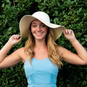 Meet your Posher, Haylei